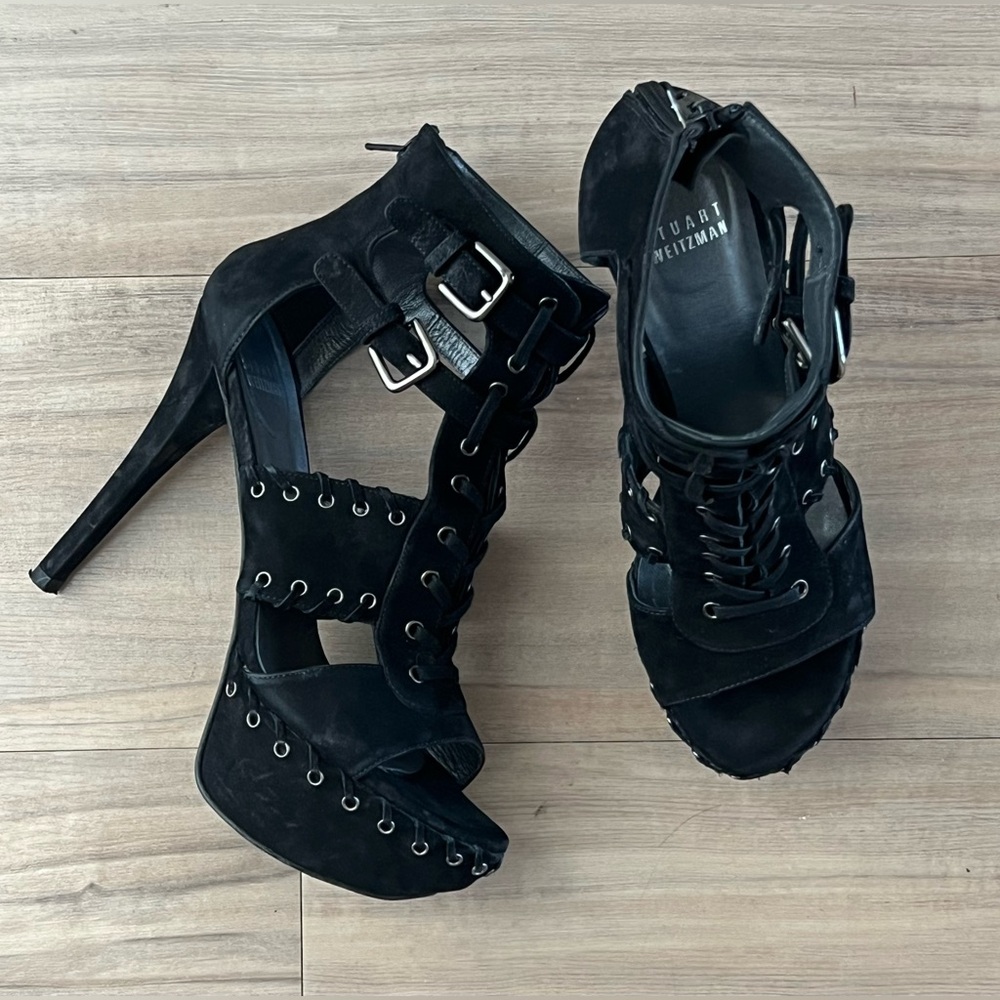 Stuart Weitzman black buckle suede rivet stiletto shoes in 6.5 - Picture 2 of 8